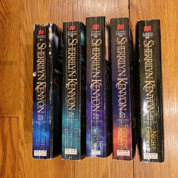 6 Sherrilyn Kenyon Paperback Vampire Novels (Bundle) - Picture 3 of 7
